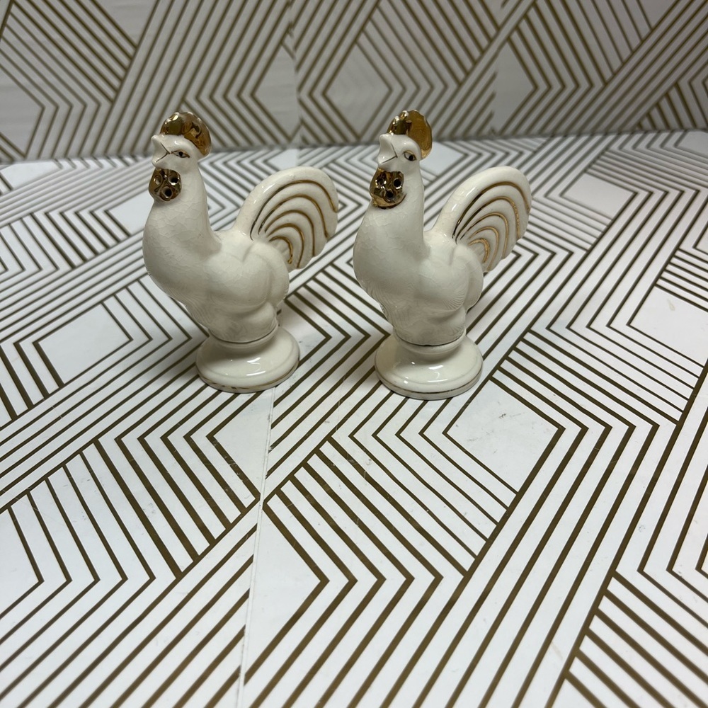 Vintage Roosters Salt and Pepper Shakers Gold Details Japan